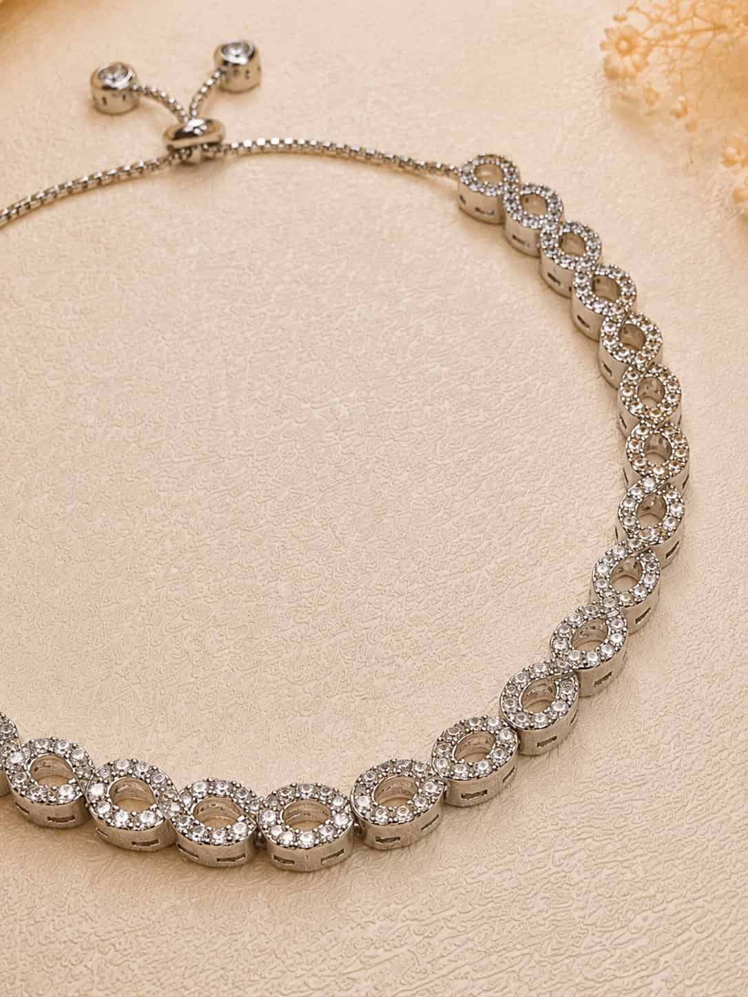 گردنبند اینفینیتی
